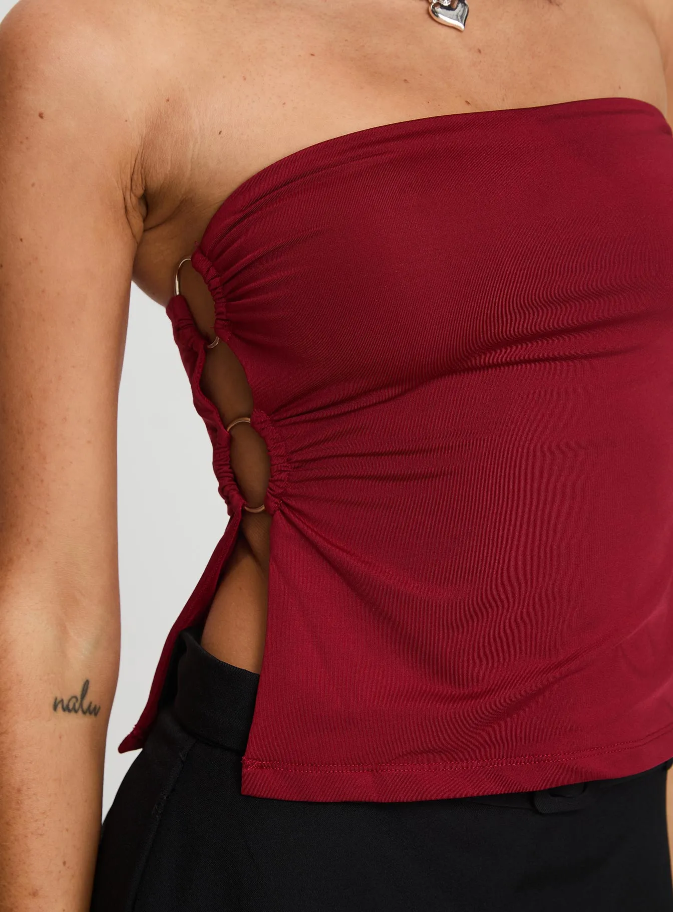 Round The World Strapless Top Burgundy